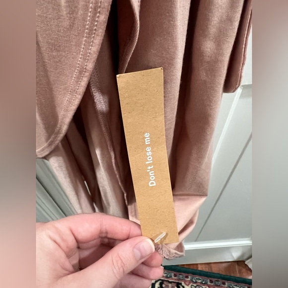 NWT Reformation Kaila Midi Wrap Dress in Blush - Picture 8 of 9